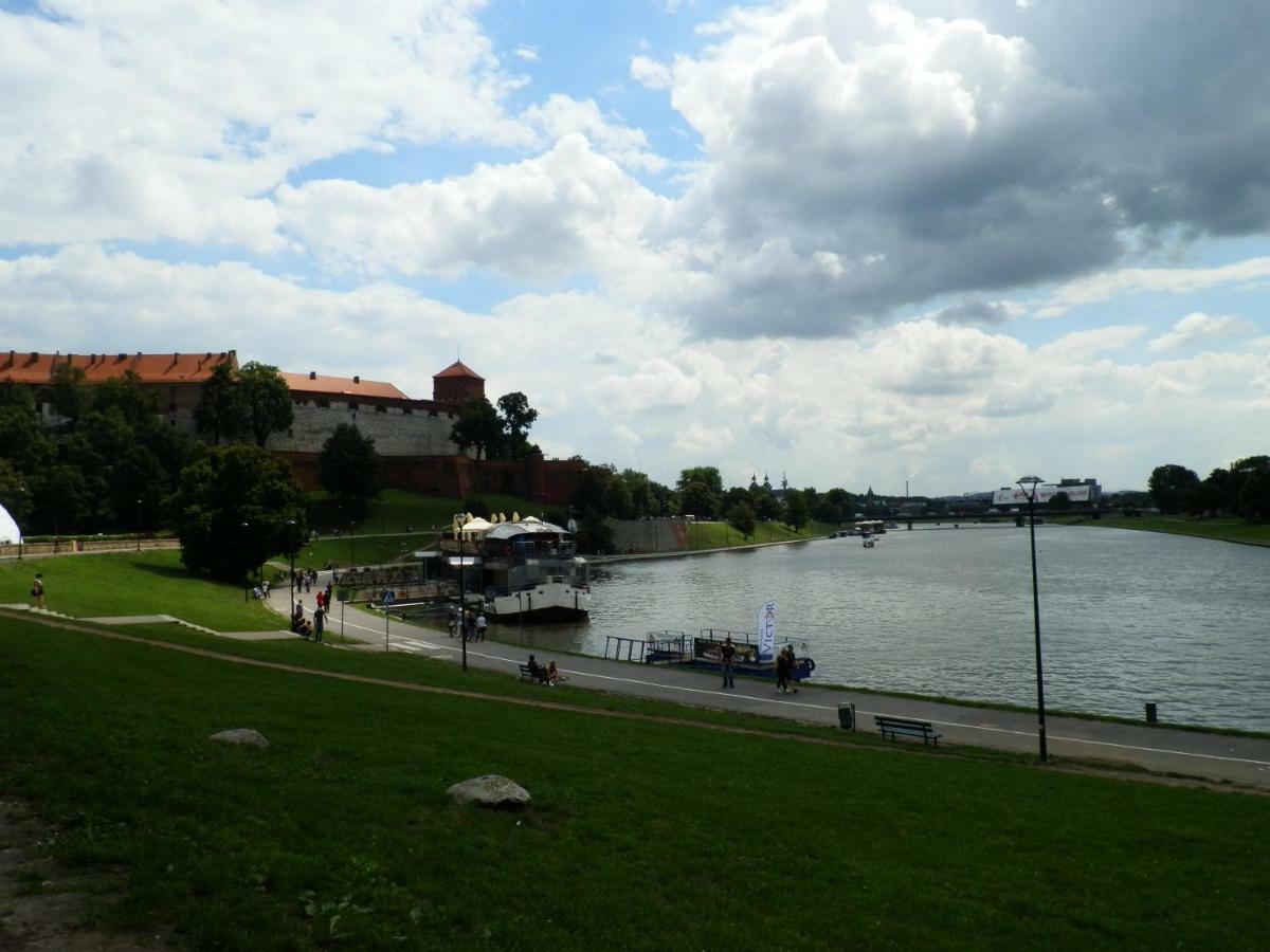 AP Na Groblach Krakau Exterior foto